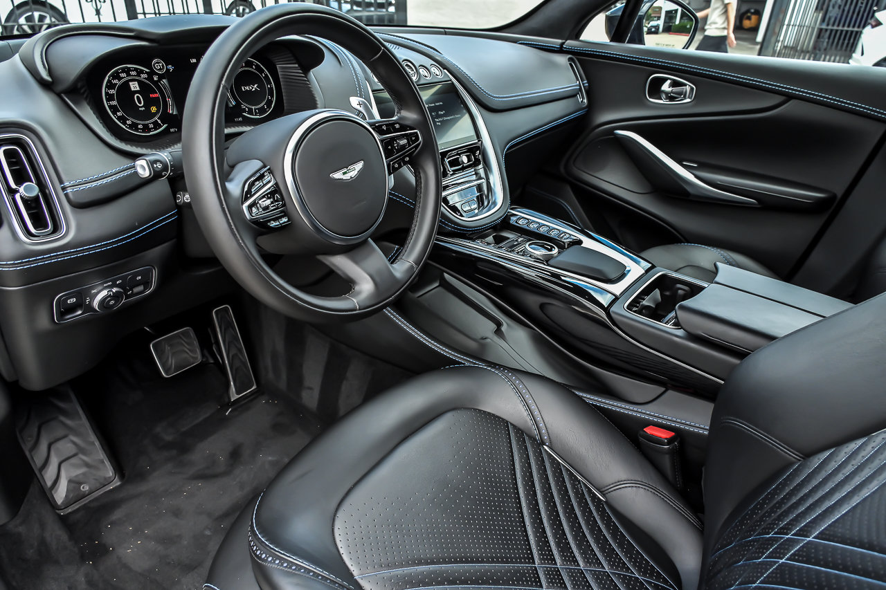 Used 2021 Aston Martin DBX AWD/4WD image 19