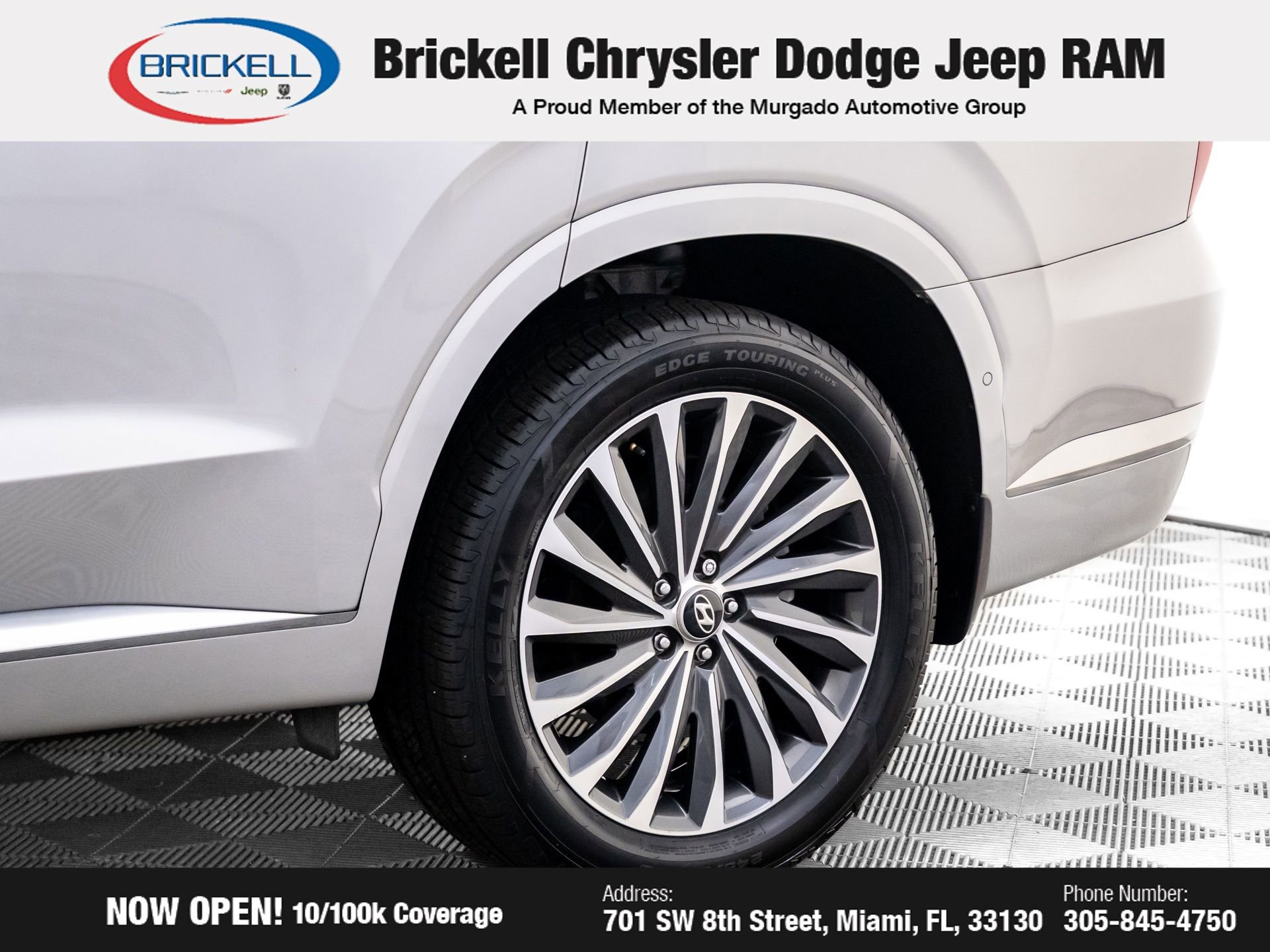 Used 2023 Hyundai Palisade Calligraphy image 34