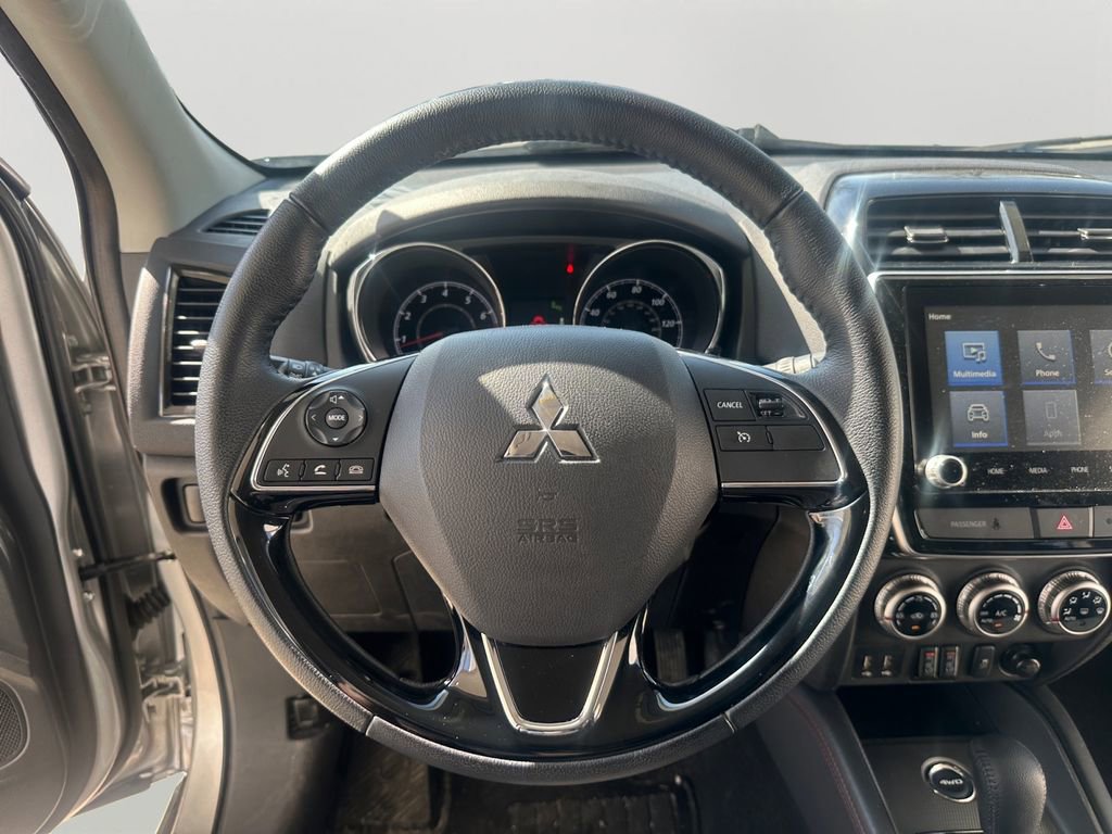 Used 2025 Mitsubishi Outlander Sport AWD image 12