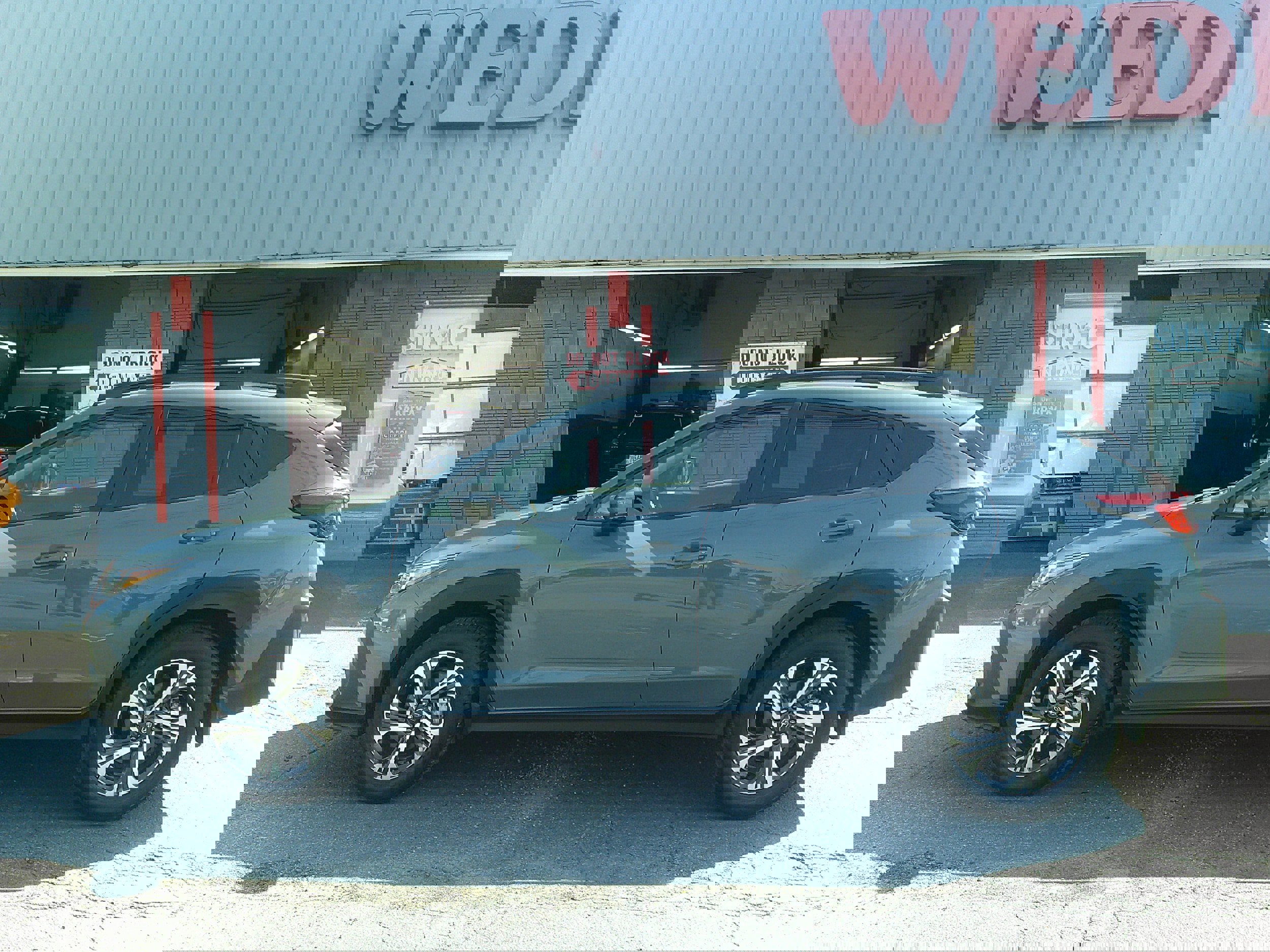 Used 2024 Subaru Crosstrek 2.0i Premium image 3