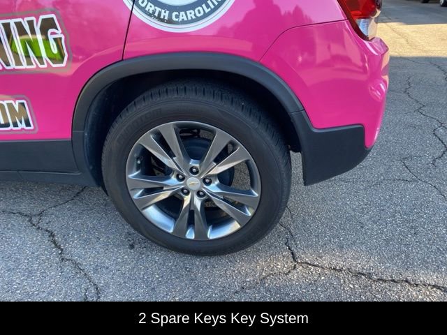 Used 2020 Chevrolet Trax LT w/ LT Convenience Package image 8