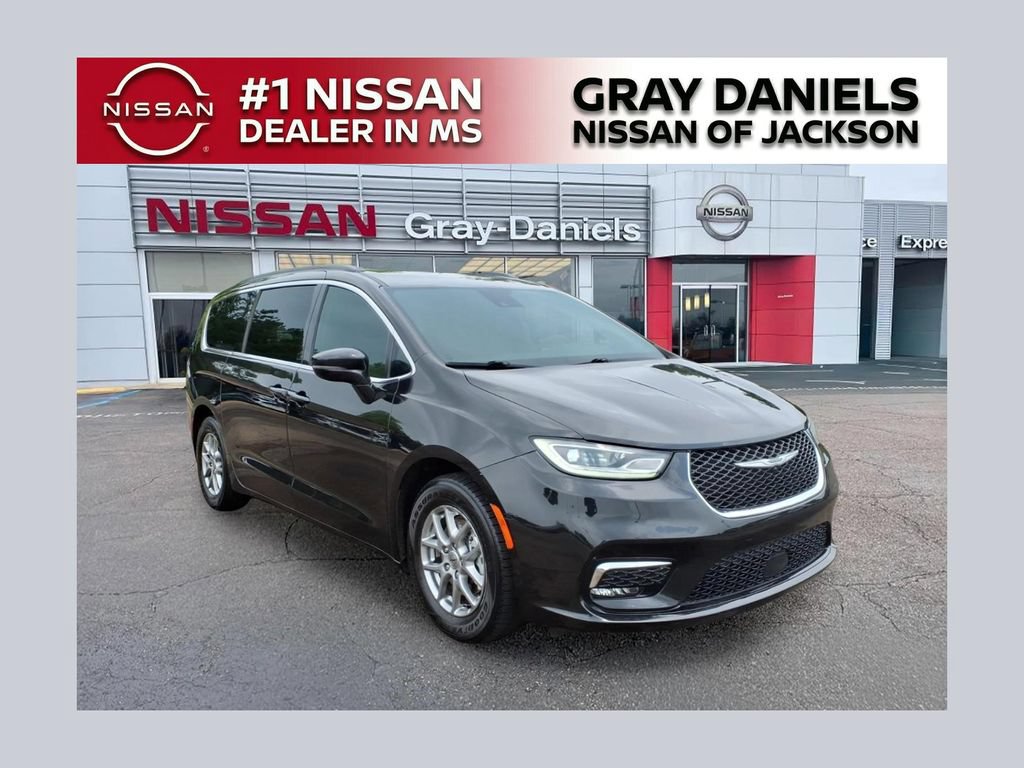 Used 2022 Chrysler Pacifica Touring FWD 360° Tour