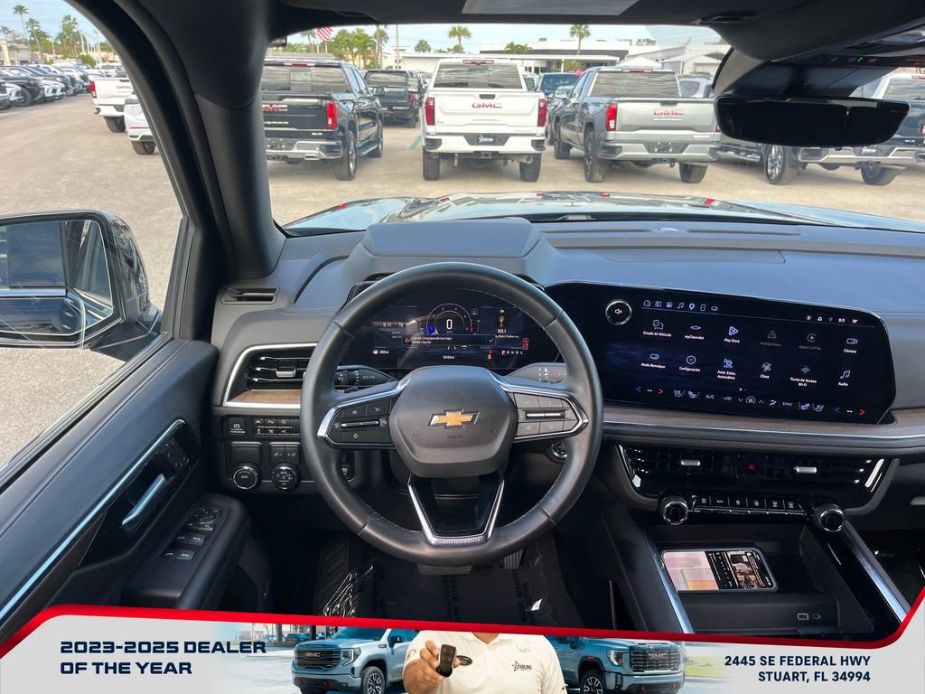 Used 2025 Chevrolet Suburban High Country w/ Sun And Tow Package image 14