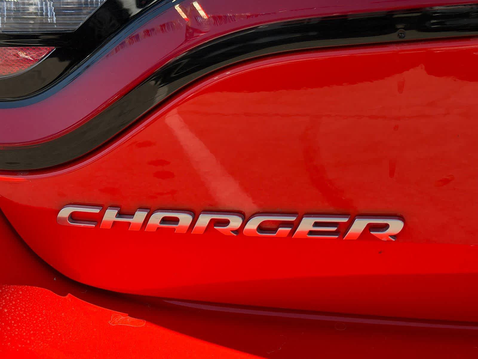 Used 2022 Dodge Charger R/T w/ Performance Handling Group RWD image 8