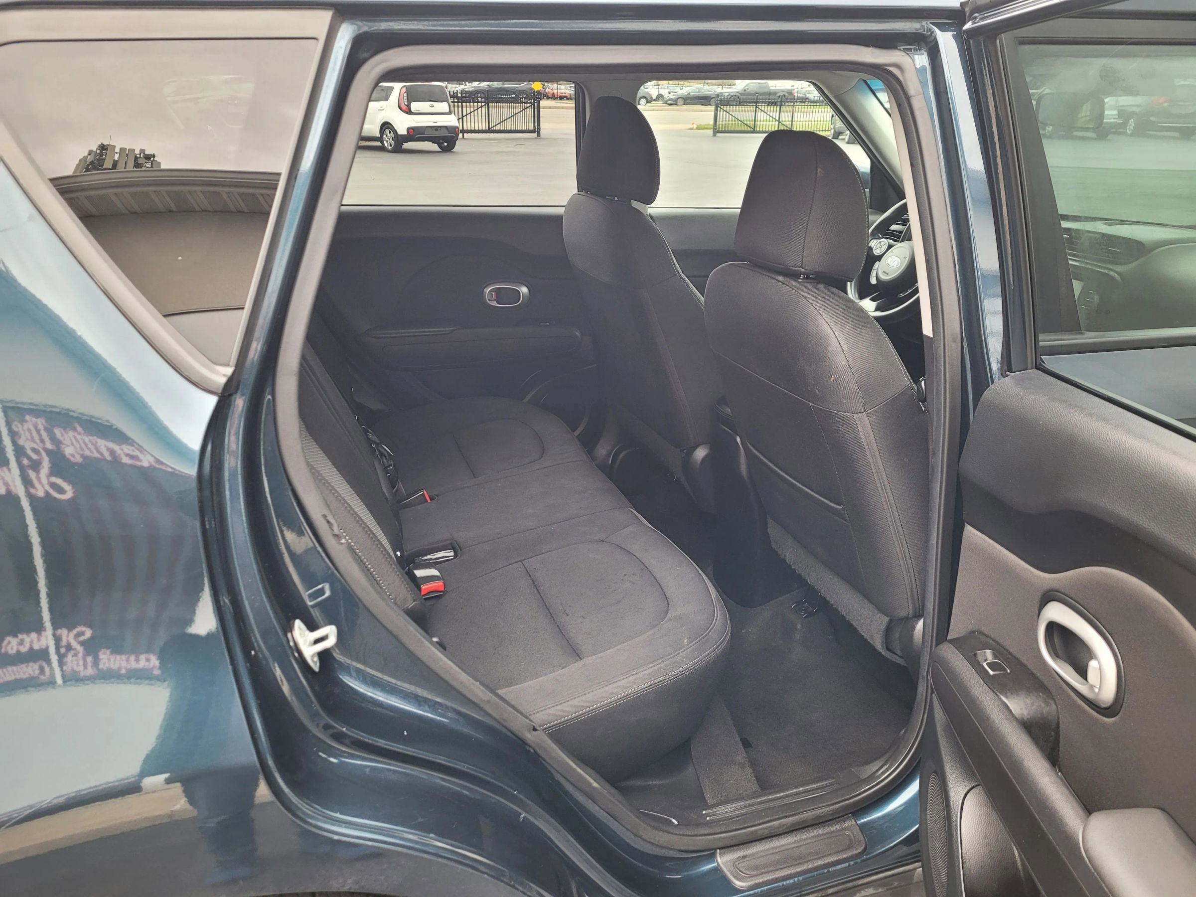 Used 2018 Kia Soul + image 18