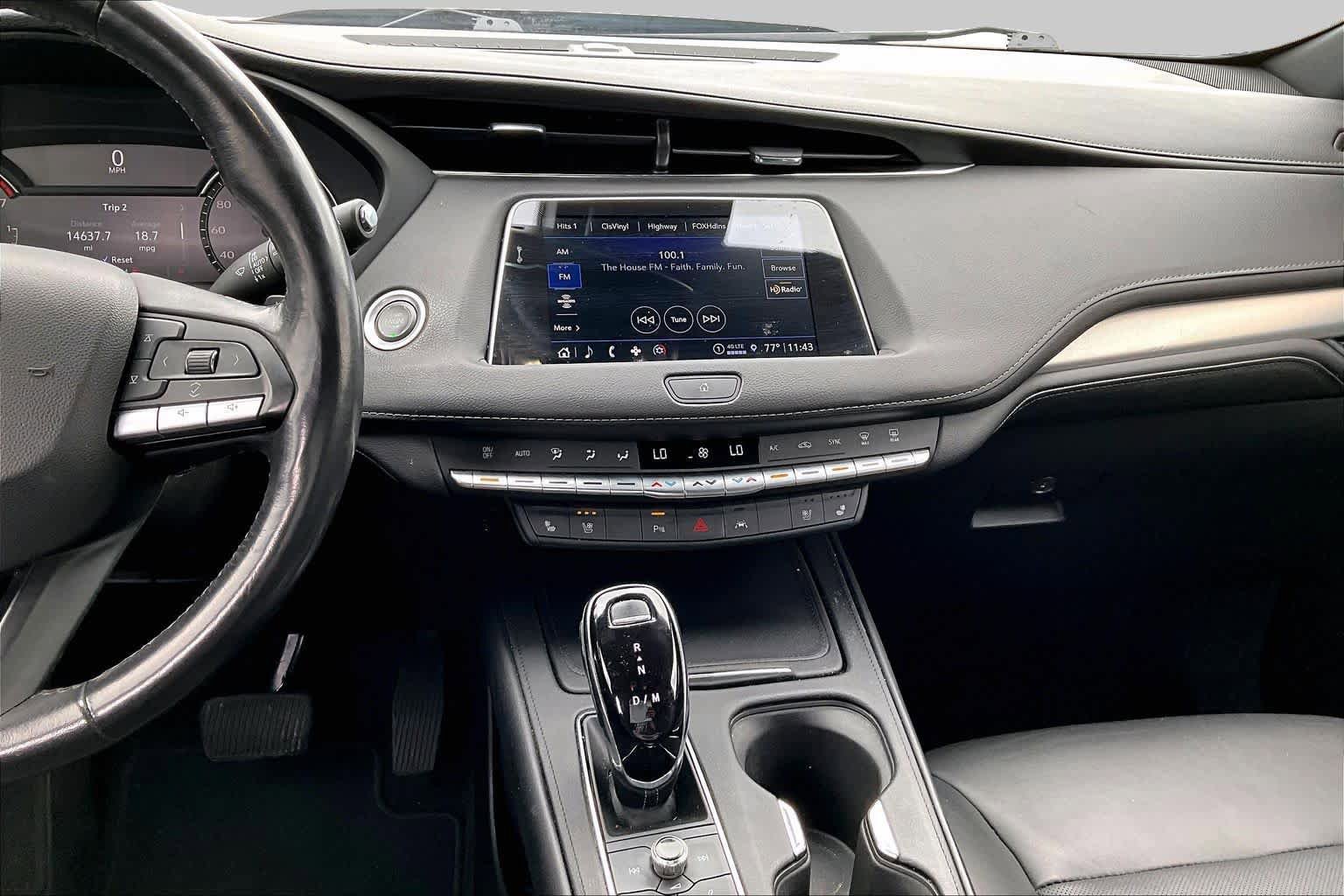 Used 2023 Cadillac XT4 Premium Luxury FWD image 7