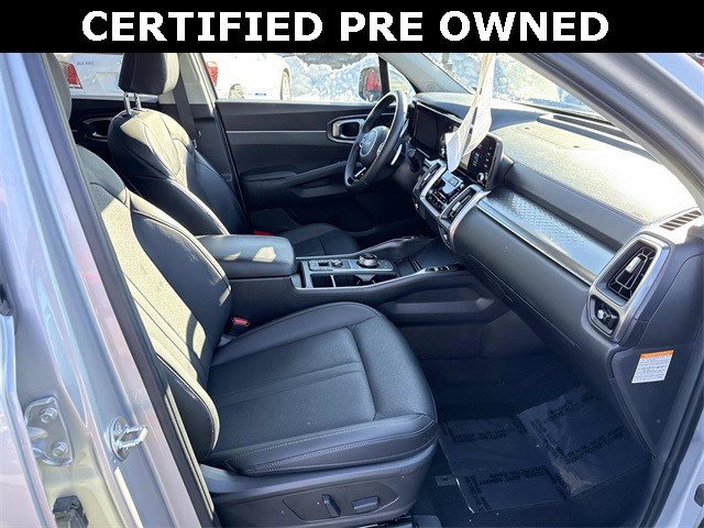 Used 2023 Kia Sorento EX image 9