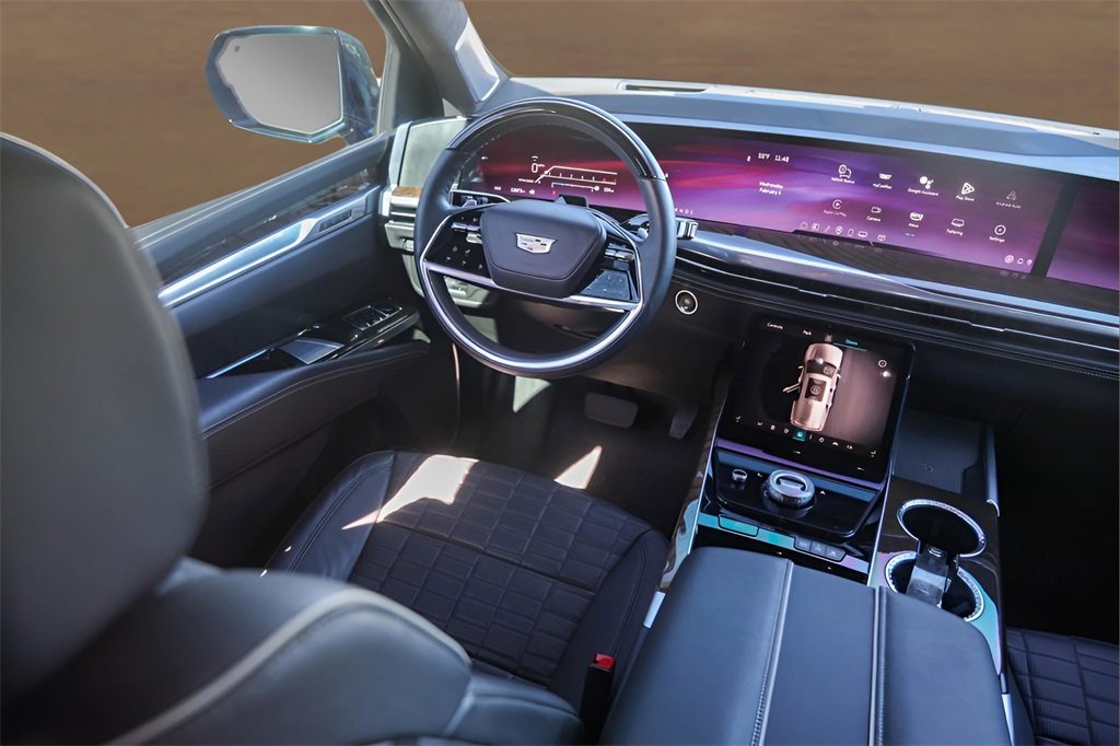 Certified 2025 Cadillac Escalade Sport Platinum w/ LPO, ONYX Package image 28