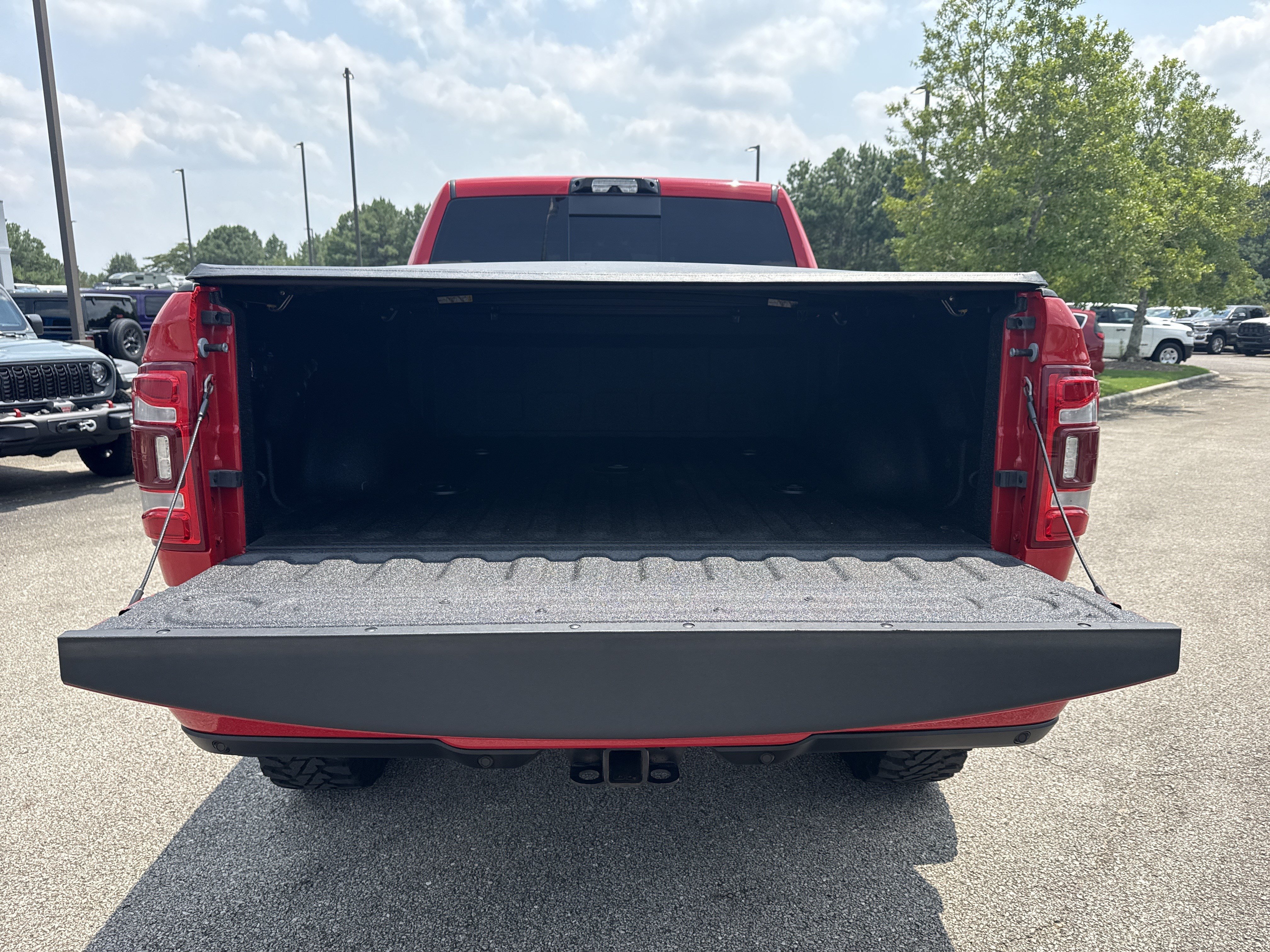 Used 2024 RAM 2500 Limited w/ Towing Technology Group AWD/4WD image 18