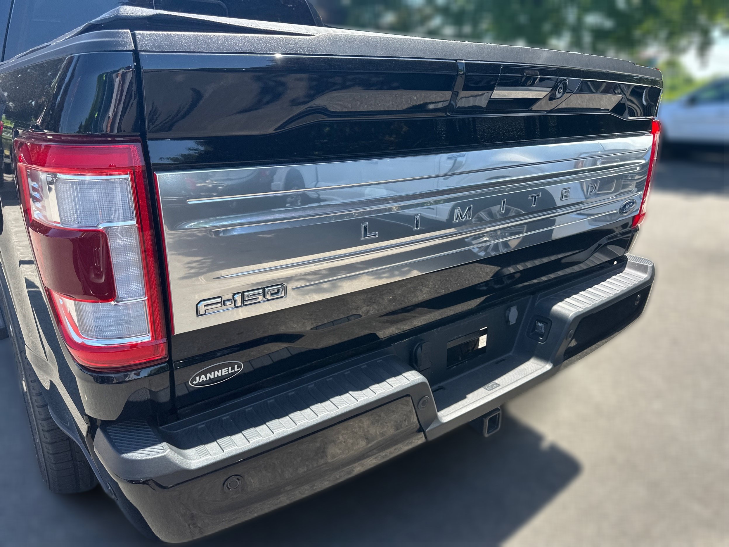 Used 2023 Ford F150 Limited AWD/4WD image 23