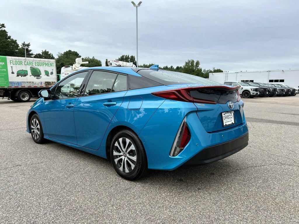 Used 2020 Toyota Prius Prime Limited FWD image 5
