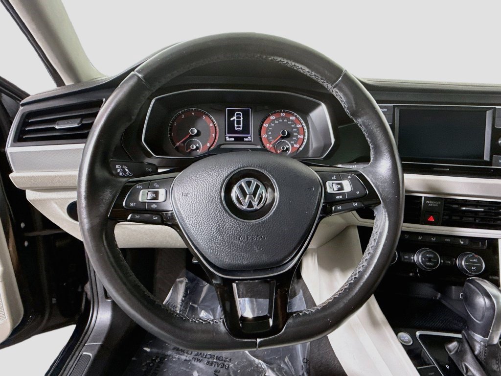 Used 2019 Volkswagen Jetta SE FWD image 12
