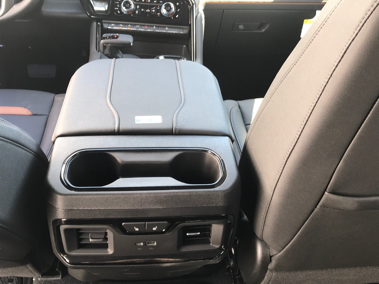 New 2026 GMC Sierra 1500 AT4 w/ AT4 Premium Package AWD/4WD image 30
