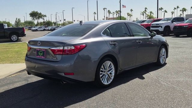 Used 2015 Lexus ES 350 w/ Luxury Package FWD image 8