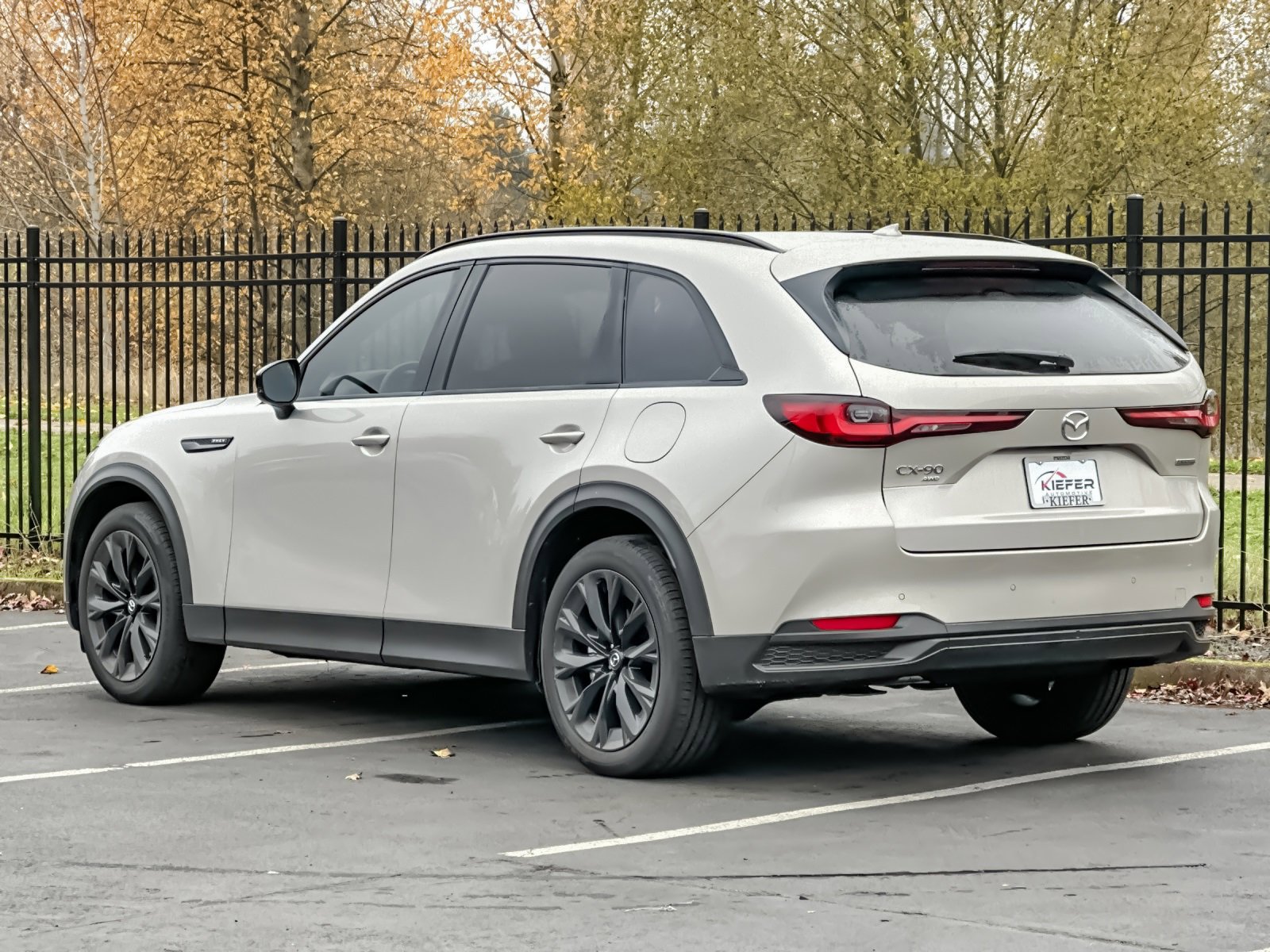 Certified 2025 MAZDA CX-90 Plug-In Hybrid w/Premium Sport image 5