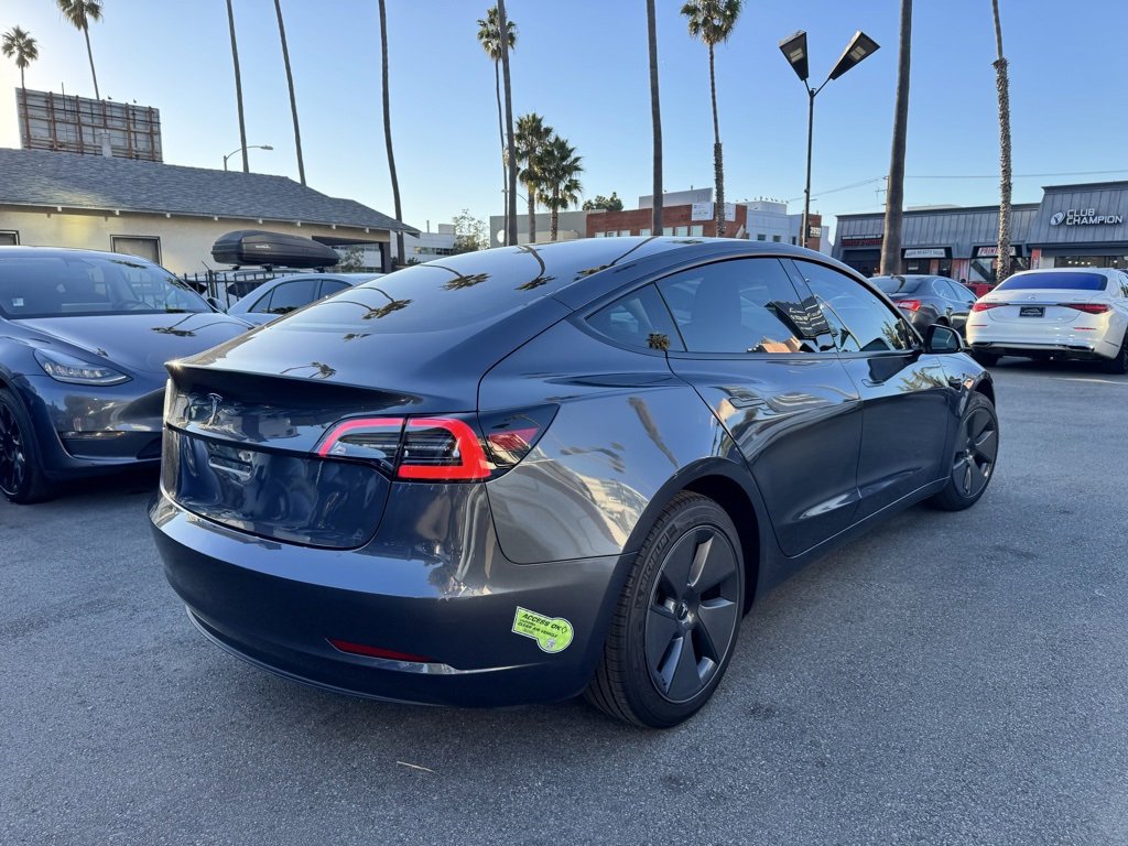Used 2023 Tesla Model 3 Standard Range image 5