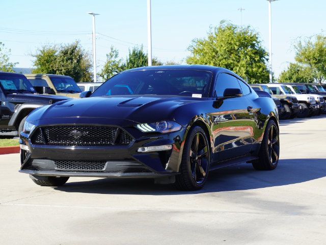 Used 2022 Ford Mustang GT Premium w/ Equipment Group 401A RWD image 2