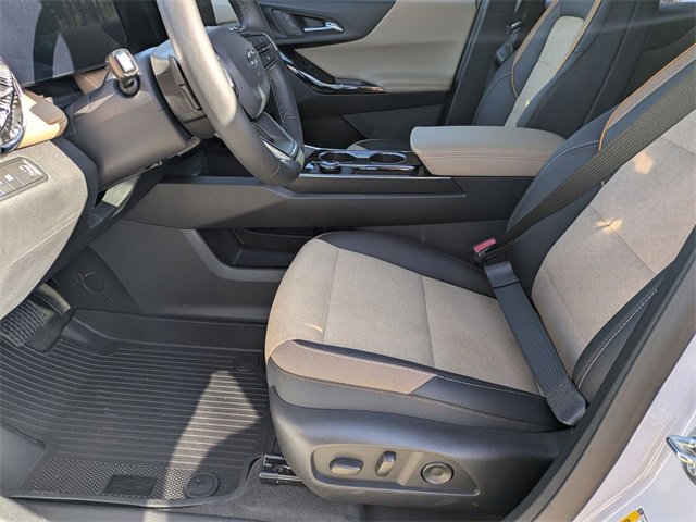 New 2026 Chevrolet Equinox ACTIV w/ Safety and Technology Package image 10