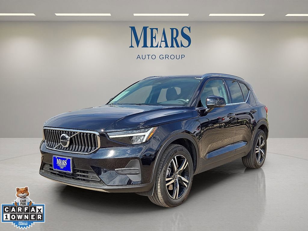 Certified 2025 Volvo XC40 B5 Core