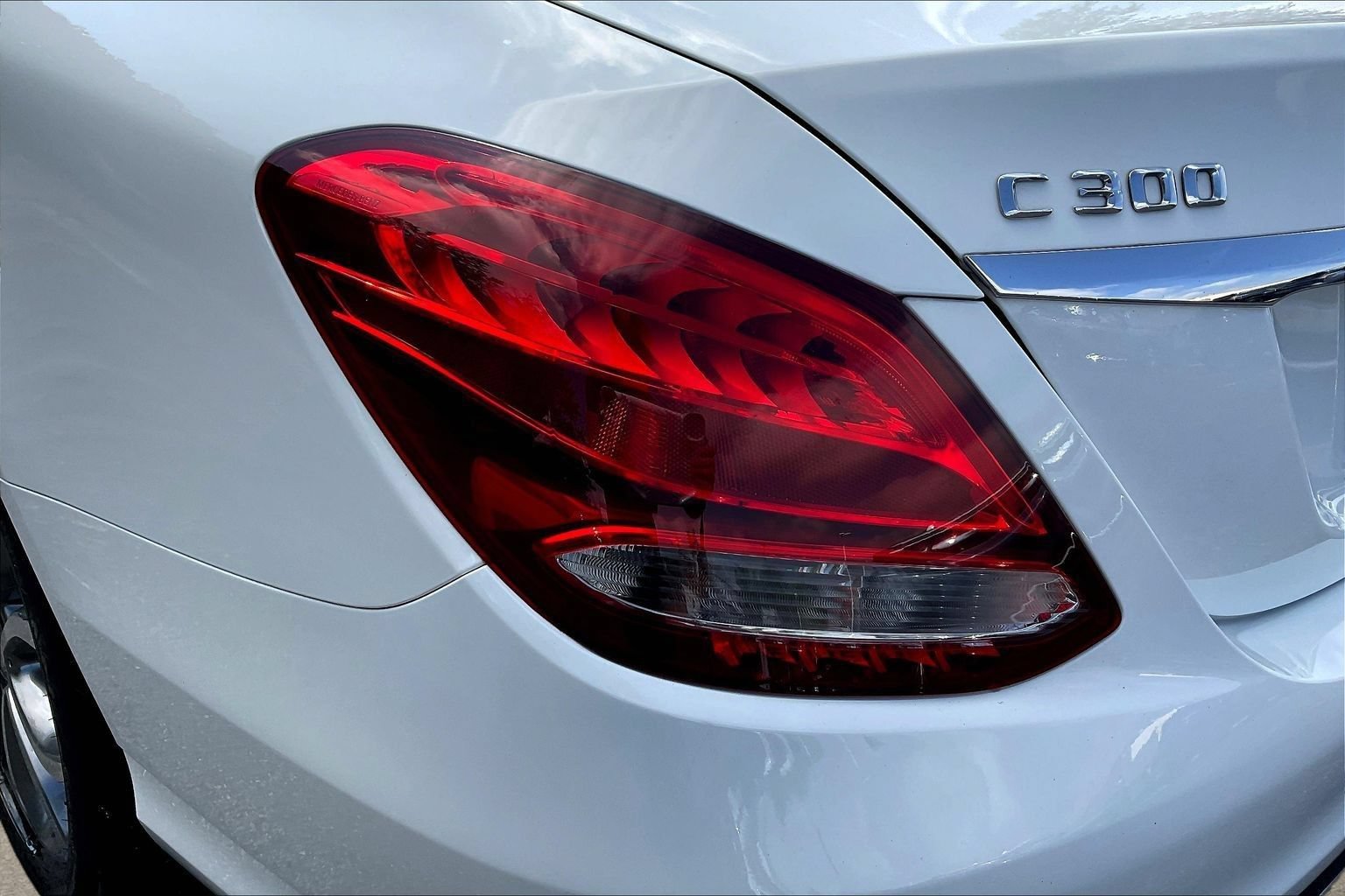 Used 2015 Mercedes-Benz C 300 4MATIC Sedan image 22
