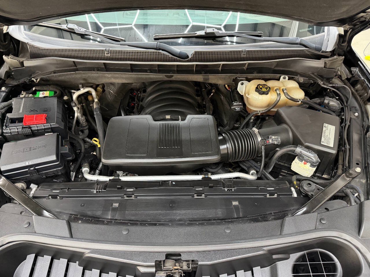 Used 2021 Chevrolet Suburban Premier AWD/4WD image 7