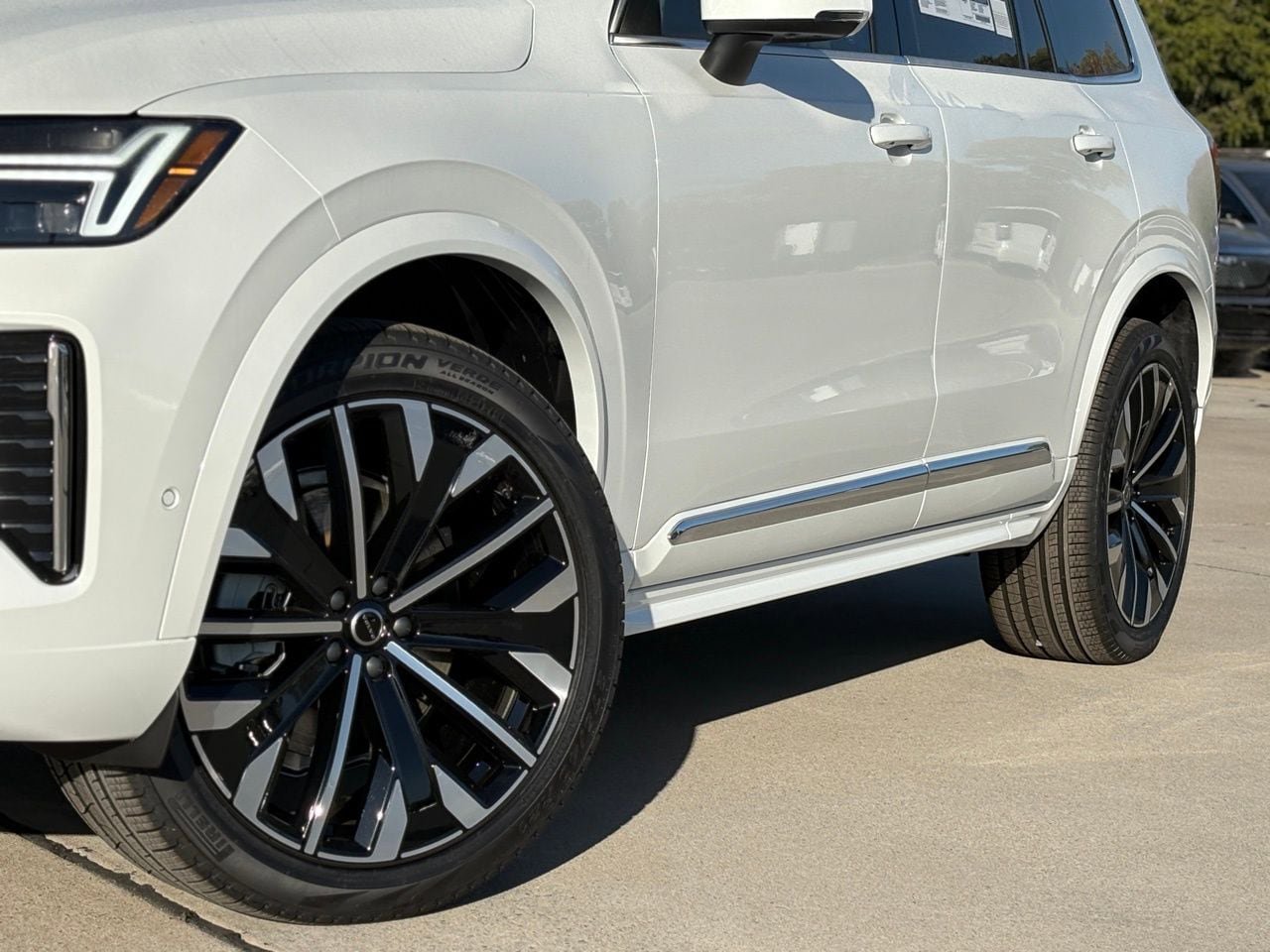 New 2026 Volvo XC90 B6 Ultra w/ Lounge Package AWD/4WD image 7