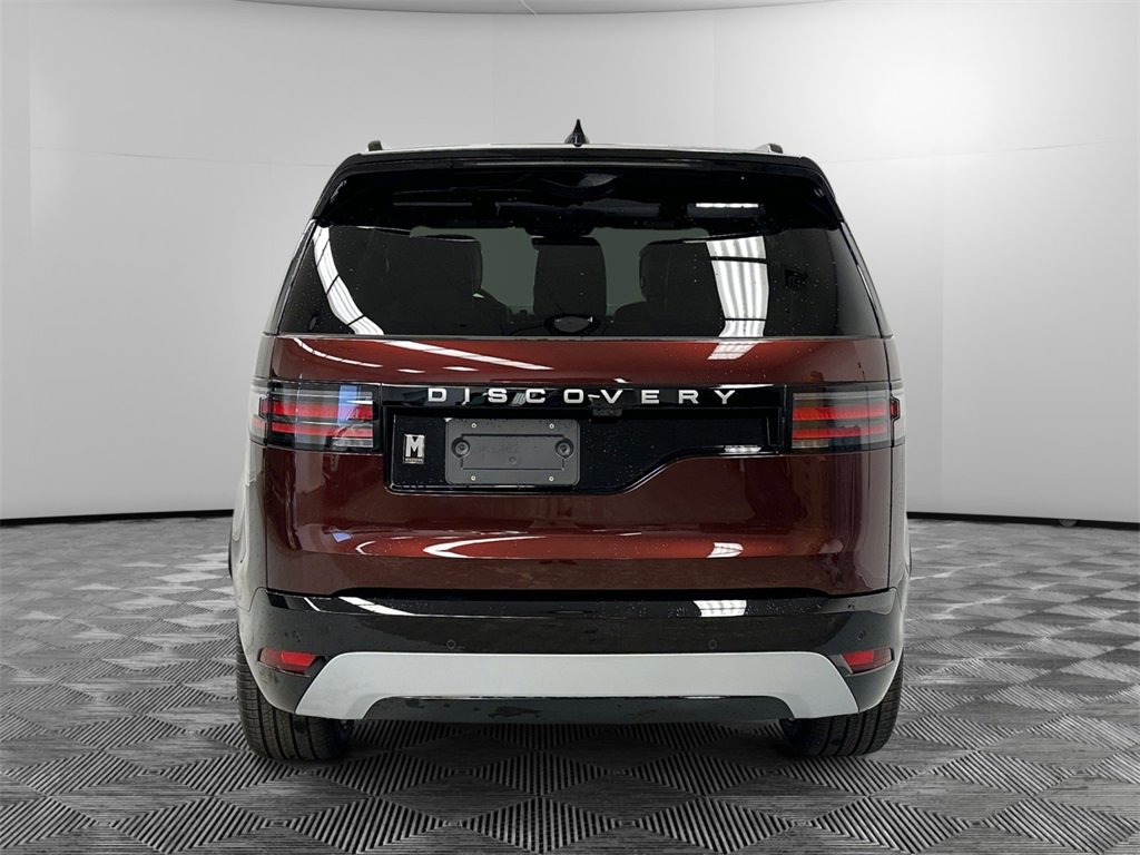 New 2026 Land Rover Discovery Limited Edition image 4