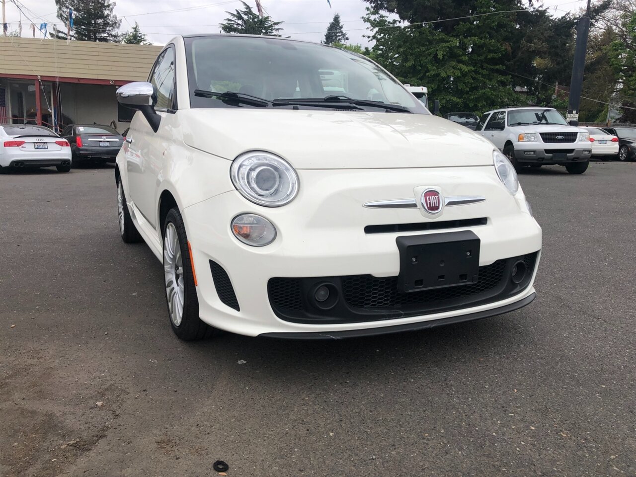 Used 2018 FIAT 500 Lounge FWD image 6