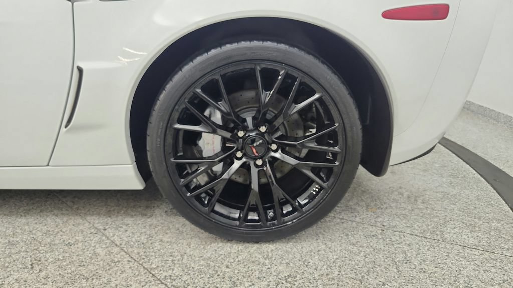 Used 2010 Chevrolet Corvette Grand Sport w/ Preferred Equipment Group RWD image 40