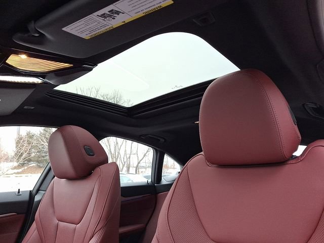 Used 2025 BMW i4 xDrive40i w/ Premium Package image 14