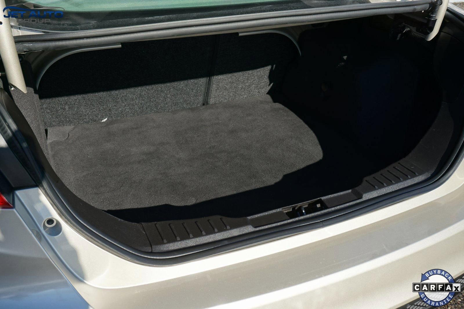 Used 2017 Ford Focus SE image 17