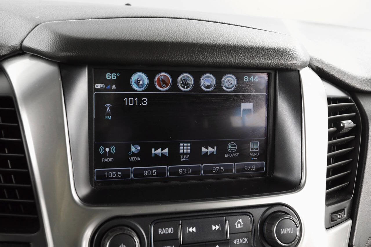 Used 2017 Chevrolet Suburban LT w/ LT Signature Package image 27