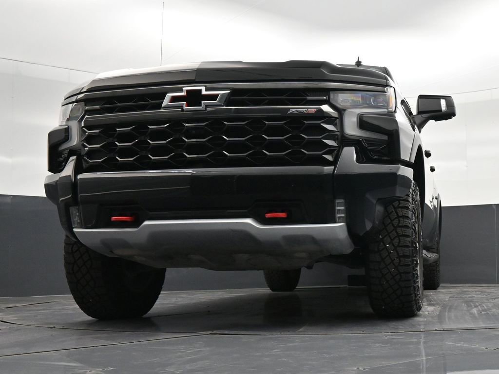 Used 2023 Chevrolet Silverado 1500 ZR2 w/ Technology Package AWD/4WD image 29