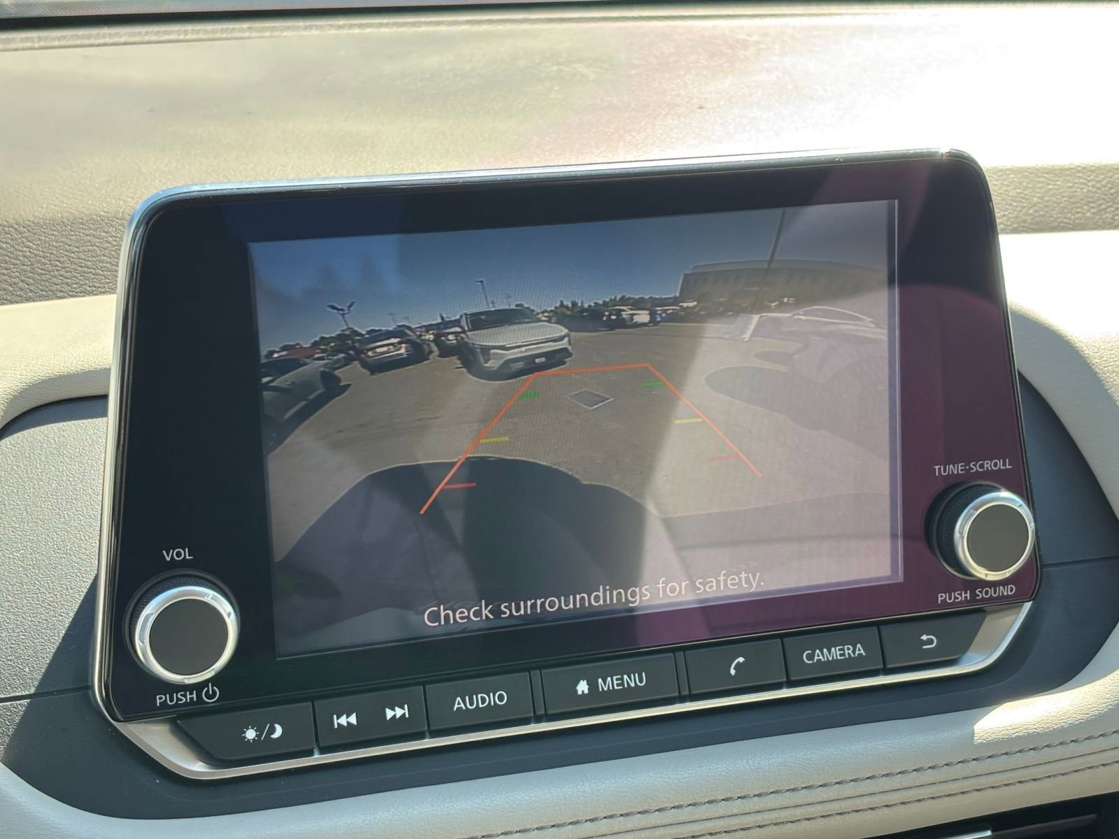 Used 2025 Nissan Rogue SV AWD/4WD image 25