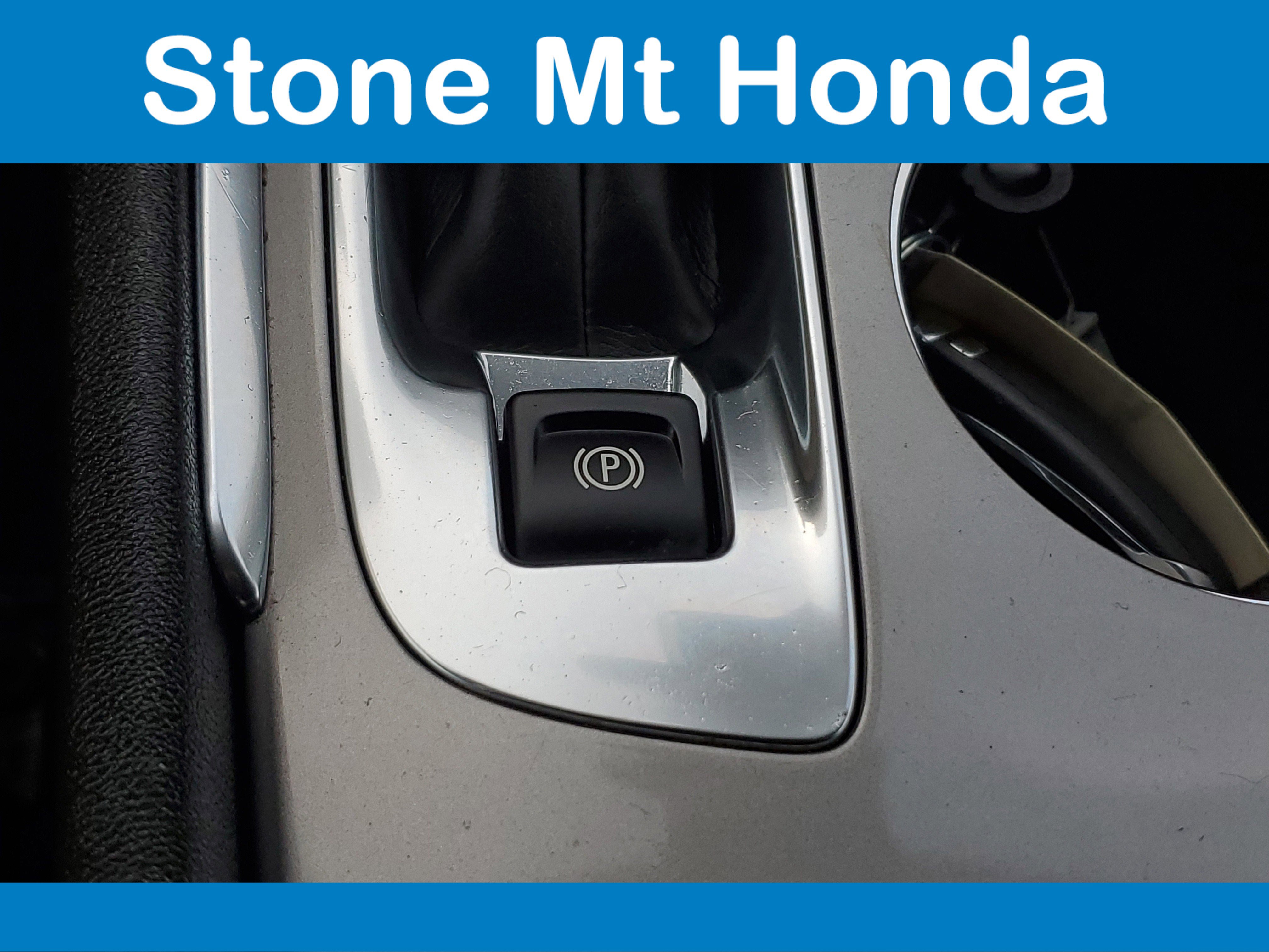 Used 2024 Chevrolet Malibu LT image 30