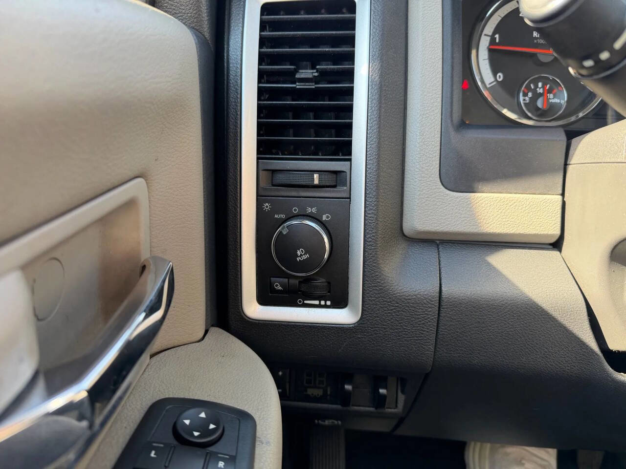 Used 2010 Dodge Ram 2500 Truck SLT w/ Big Horn Regional Pkg image 38