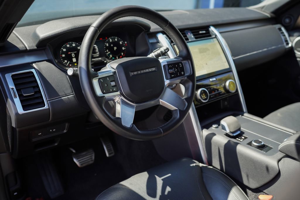 Used 2023 Land Rover Discovery S R-Dynamic image 20