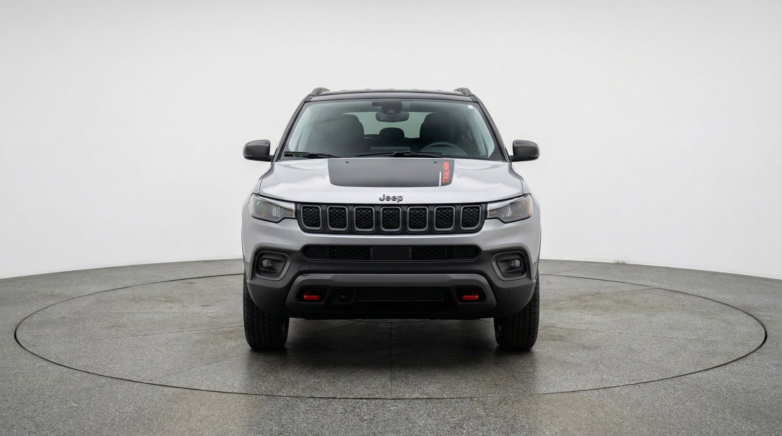 Used 2025 Jeep Compass Trailhawk AWD/4WD image 2