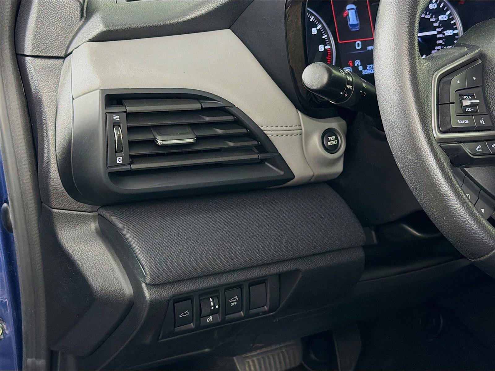 Used 2020 Subaru Outback Premium image 10