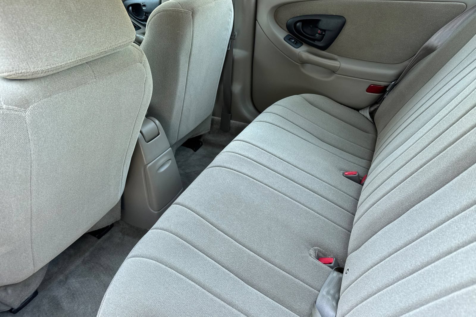 Used 2002 Chevrolet Malibu V6 w/ Preferred Equipment Group 1 FWD image 12