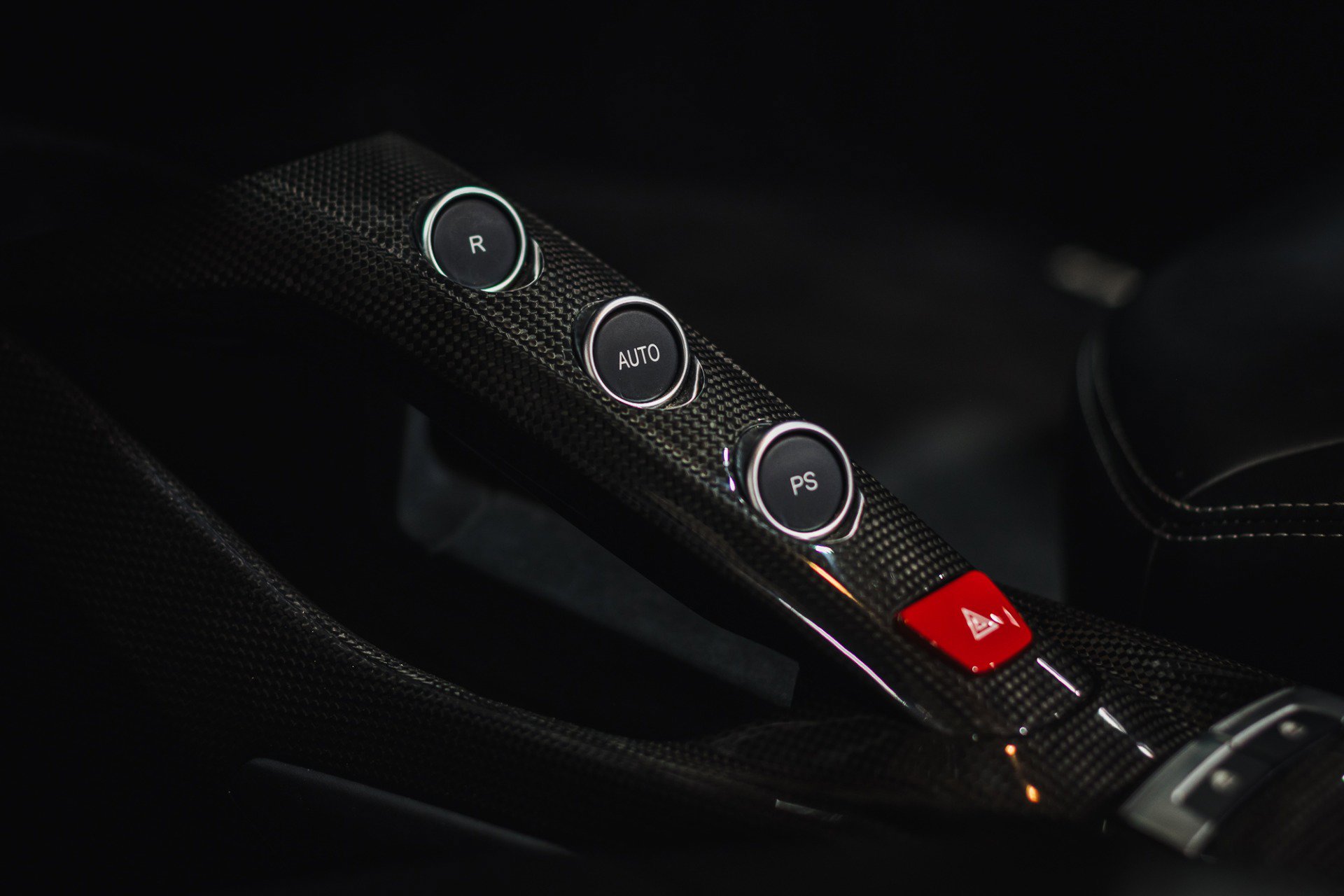 Used 2018 Ferrari 488 Spider RWD image 30