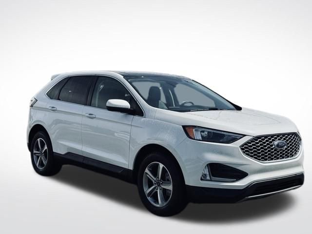Used 2023 Ford Edge SEL w/ Convenience Package image 4