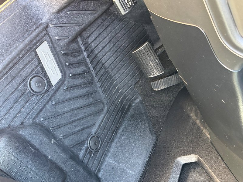 Used 2018 Chevrolet Silverado 1500 High Country image 11