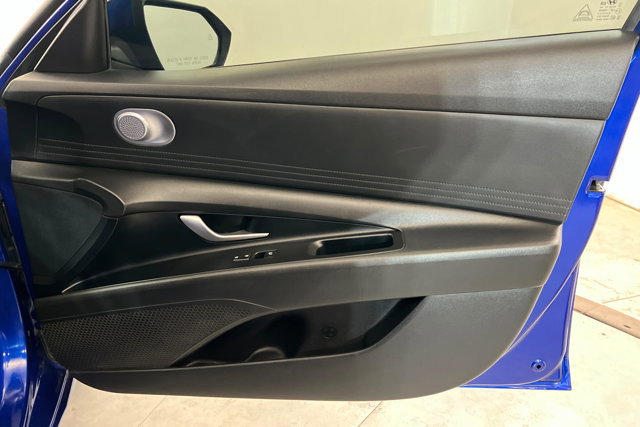 Used 2023 Hyundai Elantra SEL image 22