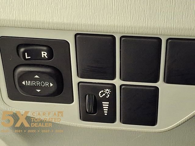 Used 2014 Toyota Prius Two image 30