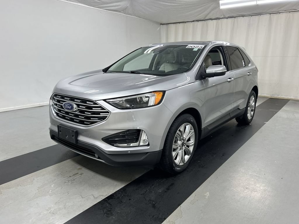 Used 2023 Ford Edge Titanium w/ Cargo Accessory Package AWD/4WD image 5