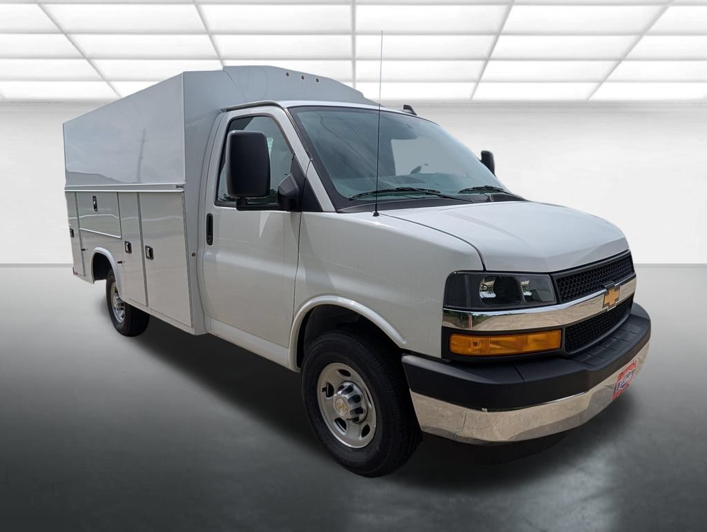 New 2025 Chevrolet Express 3500 w/ Power Convenience Package