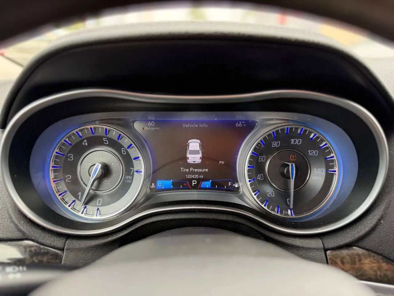 Used 2018 Chrysler 300 Limited RWD image 50