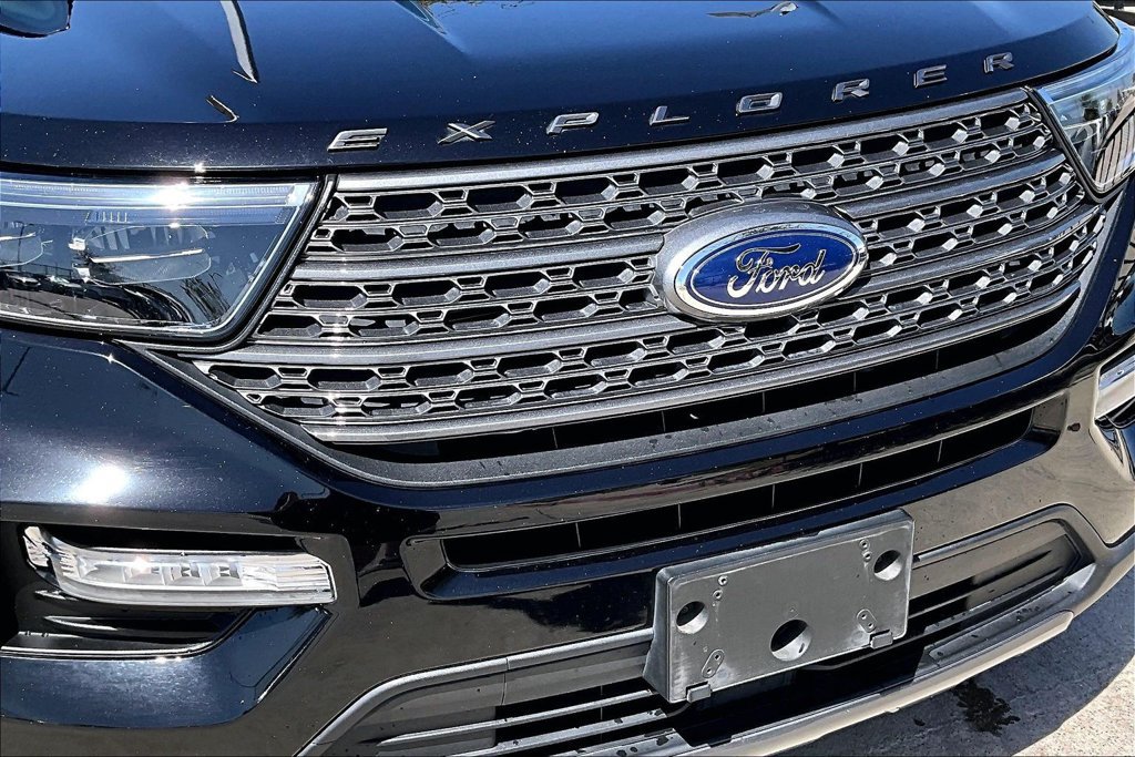 Used 2024 Ford Explorer XLT w/ Equipment Group 202A RWD image 33
