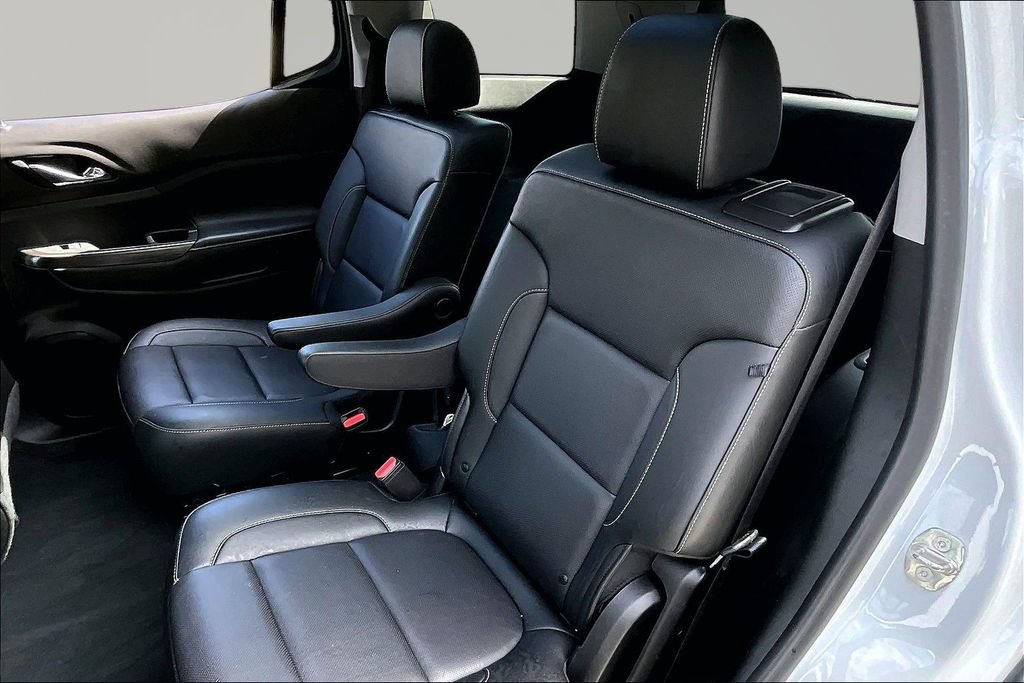 Used 2022 GMC Acadia SLT w/ Elevation Edition FWD image 16